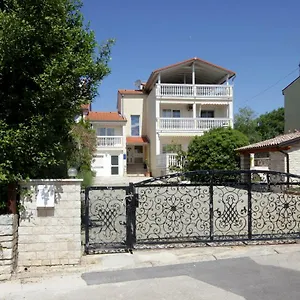 Domic , Banjole Kroatien